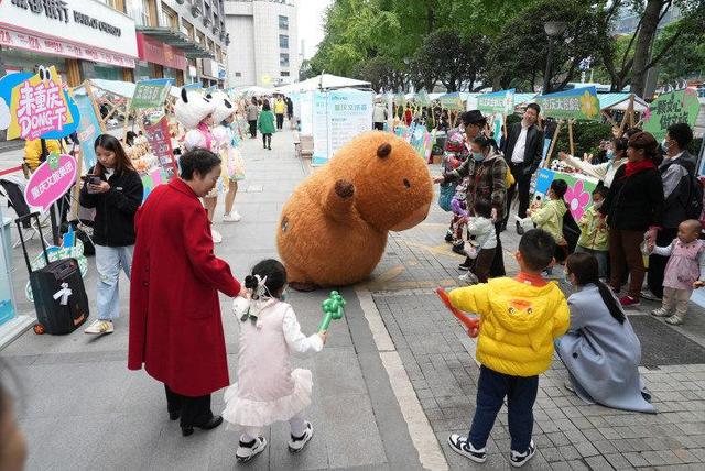 重庆“文旅大卖场”开市！千款好物一站集齐快来“拣耙活”