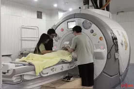 8岁“数学奇童”完成大脑影像扫描 专家评估：部分脑区发育超前，计算天赋或与此有关图片