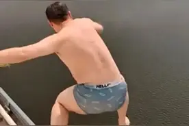 奖励五万元！跳桥救人外卖骑手获奖励图片