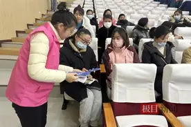 对侵害勇敢说不，谨防青春路上的“甜蜜陷阱”图片