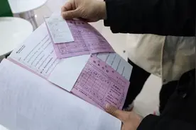 店铺资金链断裂关门，购买的格力空调外机三年还没装上图片