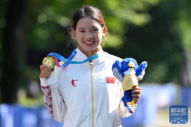 大运会丨女子半程马拉松：中国选手马秀针夺冠