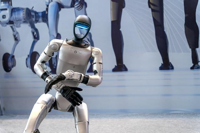 锐评｜科技爆发，没有什么突然“开挂”