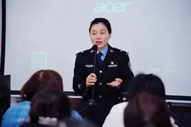 重庆铜梁：“90后女警”雷厉风行守平安图片