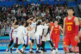中国男篮遭菲律宾队逆转无缘亚运金牌战图片