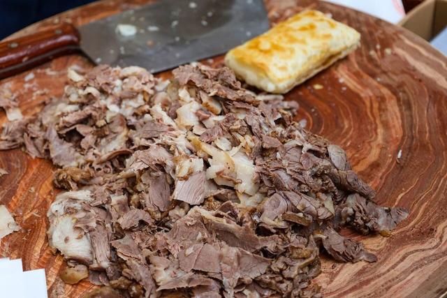 北京首例！“驴肉火烧”变“马肉火烧”，被告获刑、赔80万余元