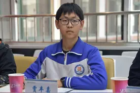西安交大少年班录取！青大附中贾丰嘉：钢琴十级、小提琴十级、素描十级！做到全面发展图片