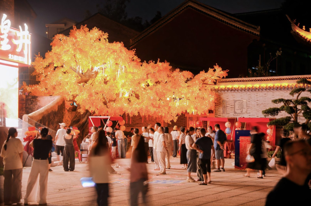 当千年驿道遇上Z世代 平阳坡南街的“逆生长”密码