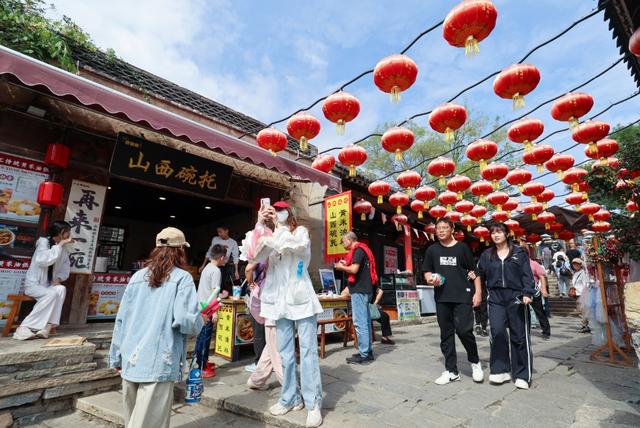 何须远行？这些秋日限定的“诗情画意”就在石家庄周边