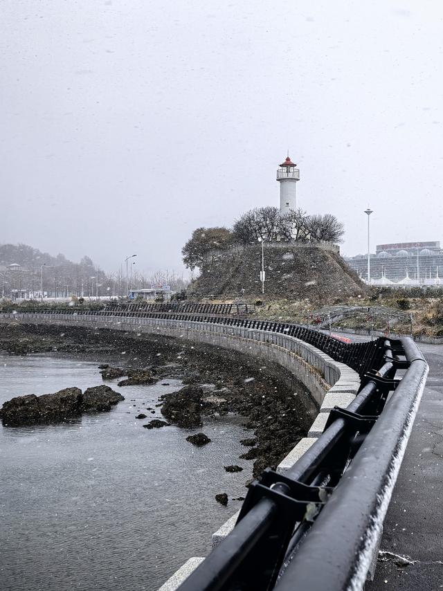 冬游威海 情满山海丨威海“山海共白头”独特美景引发网友分享热潮