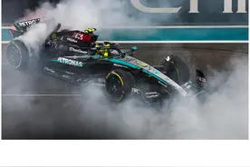 体育头图丨F1本赛季收官 汉密尔顿告别梅赛德斯图片