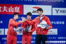 包揽男、女接力金牌，包揽单项冠亚季军……游泳冠军赛首日浙江游泳队三金入账图片