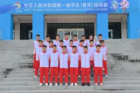 常州这所高中男足代表江苏出征，夺得全国冠军图片