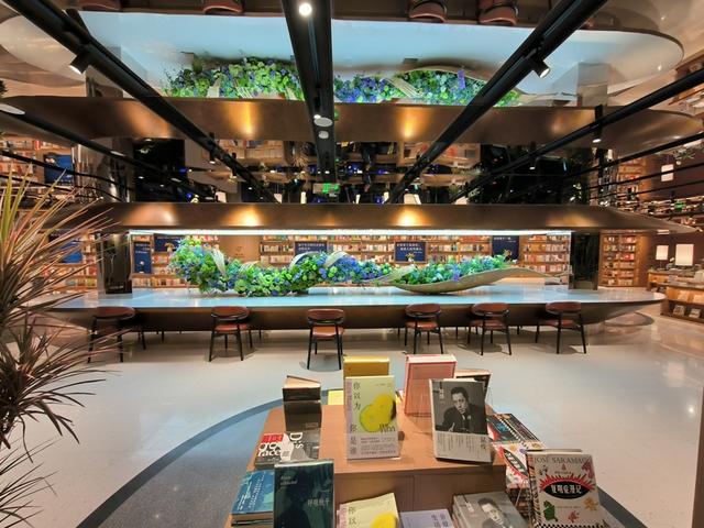 上海三联书店落地湖北宜昌，“三峡明珠”再添文化地标