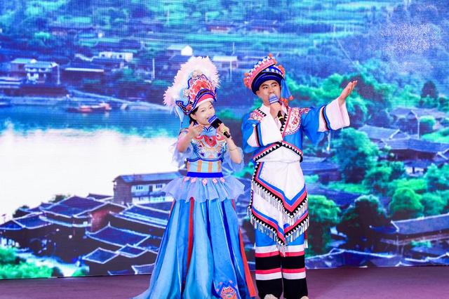 山城邀你看山 重庆文旅坐着高铁来湘邀客