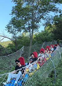 9月教师季专属：登高望远，免费畅游僧冠峰，携2位亲友同享秋日激情！