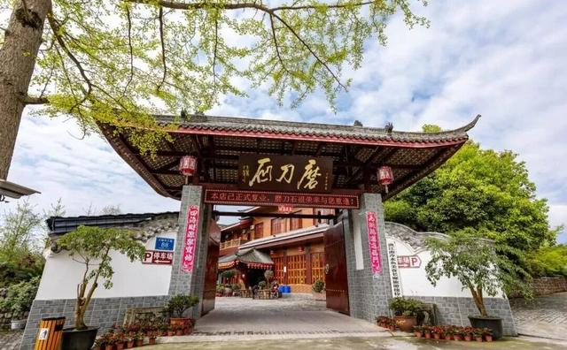 崭新冰雪缘，优惠享不停!山水龙门商家联盟2026爱丽丝仙径越野赛专属福利大放送!