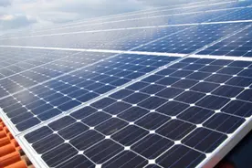 这么多农民房屋顶都装了光伏发电板，真的都在发电吗？图片