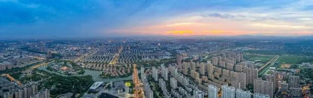 相逢“容”如歌