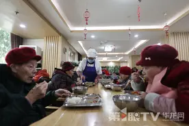 小巷里的经济密码④ | 欣欣“巷”荣 老年食堂飘出幸福味道图片