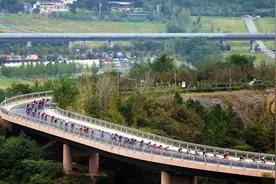 环太湖国际公路自行车赛收官战在南京江宁举行图片