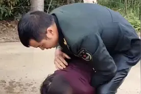 神舟18号返回舱经过新疆库尔勒 神舟十八号航天员乘组返回舱于2024年11月4日01:03掠过新疆库尔勒上空，推进器分离燃烧解体产生壮美景象，欢迎英雄凯旋！！！  #神舟十八号 #神舟18号 #神舟十八号返回图片