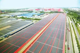 荆州经开区“抢跑”新能源赛道：光伏发电量突破1亿千瓦时 可供5万个家庭使用1年图片