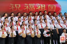 班班有歌声！解放路中学举行班级合唱比赛图片