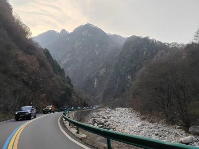 太白山冬韵正浓！70余辆方程豹的冬至奔赴之旅