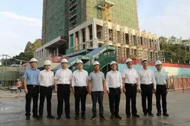 市检察院李小东检察长实地调研指导坪山区检察院“两房”建设项目图片