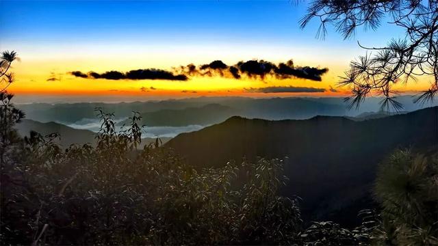 日出云海齐上阵！冬日的楚雄，美成了仙境