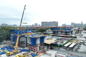 新春走基层 | 广湛高铁建设“不打烊”，珠江大桥改建“加速跑”图片