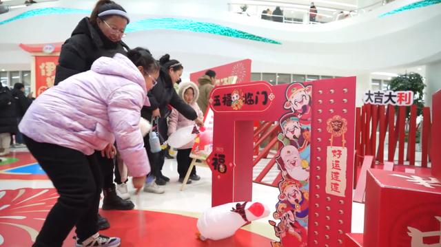 这个跨年点位科技感十足！2025最后一晚，来这里当主角