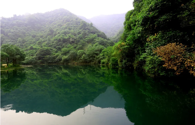 秋踏天门五峰村