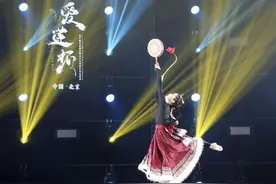 第十届“爱莲杯”全国青少年舞蹈艺术总展演在北京举行图片