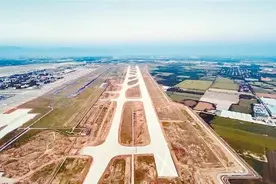 西安咸阳国际机场三期扩建工程取得重大阶段性成果 首条跑道将于12月底正式投运图片