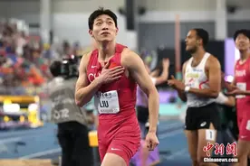 破纪录后哭了！吴艳妮：有机会为国争光就要战斗到底图片