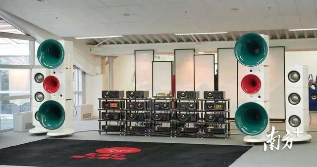 32名外籍媒体嘉宾走进“醉美阳东”，沉浸式感受刀剪漆艺的千年魅力