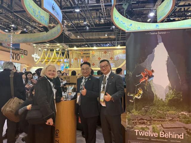 惊艳伦敦！双河溶洞携北纬 28°秘境奇观闪耀世界舞台！