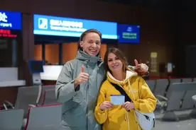 2025年新年献词：一直游，游到海水变蓝图片