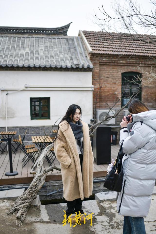 墙缝里“流”出网红新景点 明府城西更道泉水小河迎客