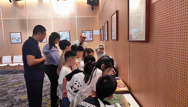 青岛即墨龙泉莲花田园：国庆假期人流如潮  乡村文旅热度引爆假日出行