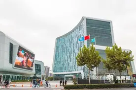 浙股财报解读|89亿元，珀莱雅2023年业绩创新高图片