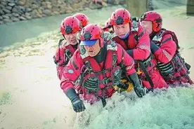 《光明日报》｜锻造新时代水上救援尖兵图片