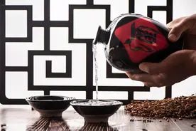 全国全品类停单停货？泸州老窖被曝“铁腕”整顿渠道，国窖1573现批价860元/瓶图片