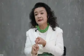 张兰谈汪小菲与大S婚姻：结婚、离婚都是儿子的选择图片