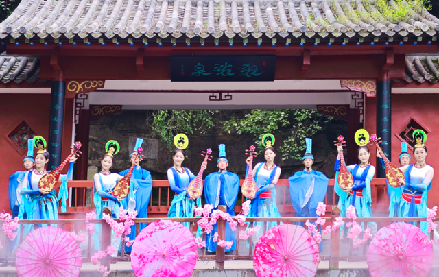 汉风微演艺+唐宋茶会+暖秋市集……双节锁定灵岩寺景区