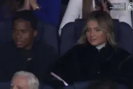 爱情or淘金🧐恩德里克女友观赛表情尴尬，球迷：真爱没法假装图片