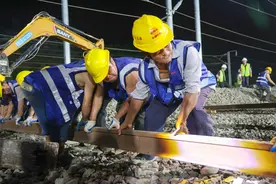 南玉铁路与全国铁路网接轨联通 即将开始联调联试图片