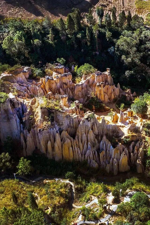 坐动车、游凉山，五大景区门票半价优惠！